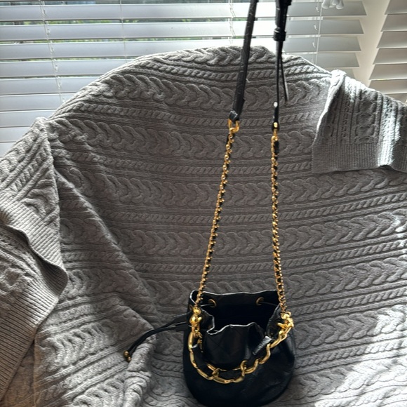 👜Super cute Bucket bag 👜 - Picture 2 of 8